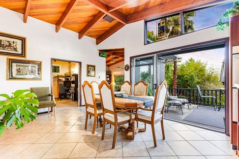 Photo of property in 834 West Coast Road, Waiatarua, Auckland, 0604