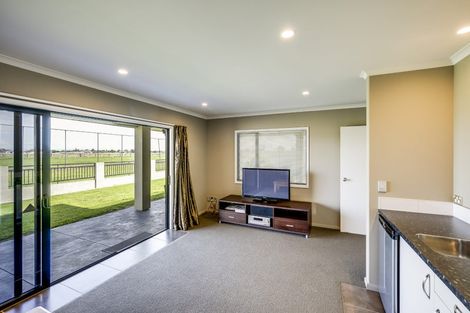 Photo of property in Cheltenham Court, 609 Market Street South, Hastings, 4122