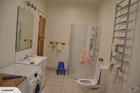 Photo of property in 208 Knights Road, Hutt Central, Lower Hutt, 5011