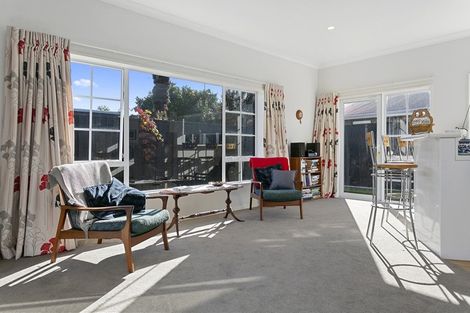 Photo of property in 72 King Street, Cambridge, 3434