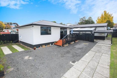 Photo of property in 42 Lindsay Crescent, Nawton, Hamilton, 3200