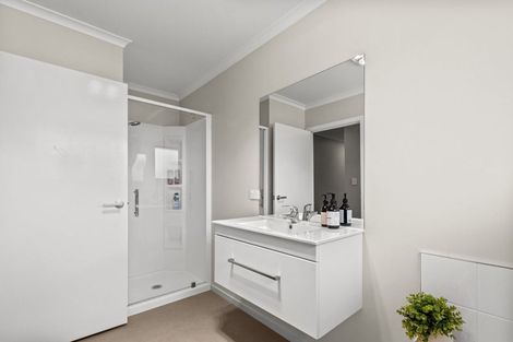 Photo of property in 118 Milton Terrace, Picton, 7220