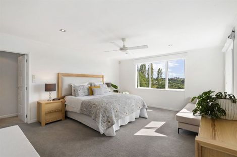 Photo of property in 68 Exmouth Road, Northcote, Auckland, 0627