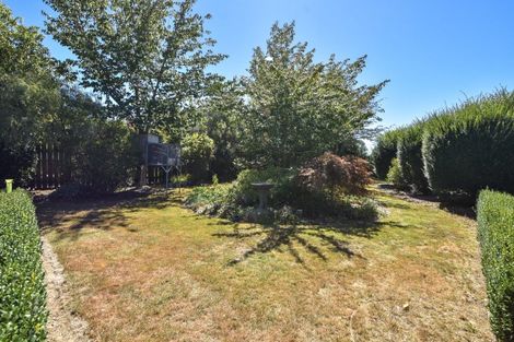 Photo of property in 22 Philip Street, Carterton, 5713