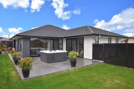 Photo of property in 55 Anderton Crescent, Mosgiel, 9024