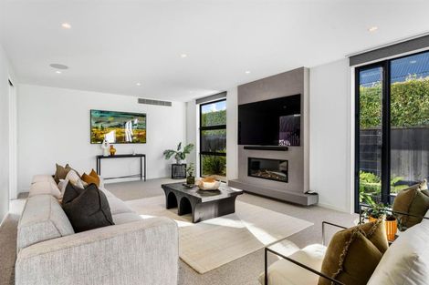 Photo of property in 23 Muritai Road, Milford, Auckland, 0620