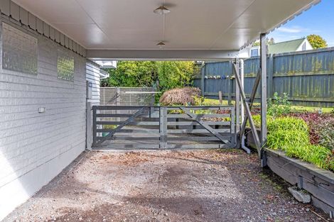 Photo of property in 2 Alberta Street, Acacia Bay, Taupo, 3330