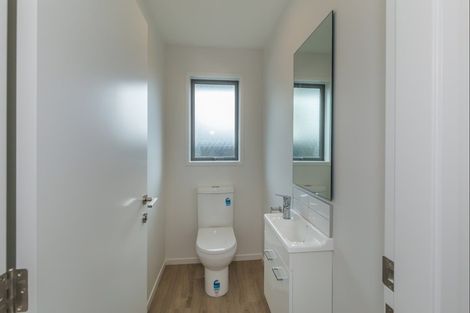 Photo of property in 39a Kings Drive, Levin, 5510