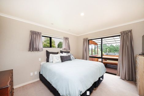 Photo of property in 32 Stoneleigh Lane, Aokautere, Palmerston North, 4471