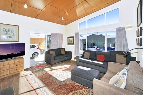 Photo of property in 67 Queen Street, Te Puke, 3119