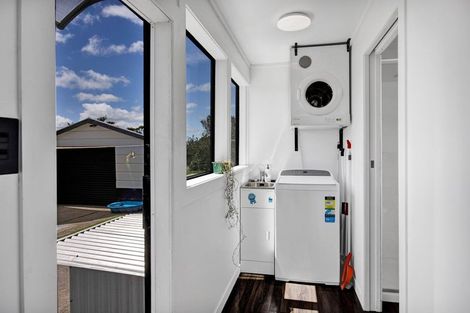 Photo of property in 48 Camberwell Road, Hawera, 4610