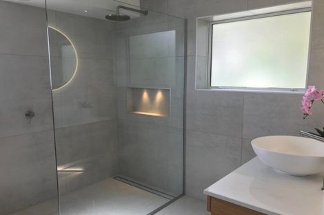 Photo of property in 4a Torkar Road, Clarks Beach, 2122