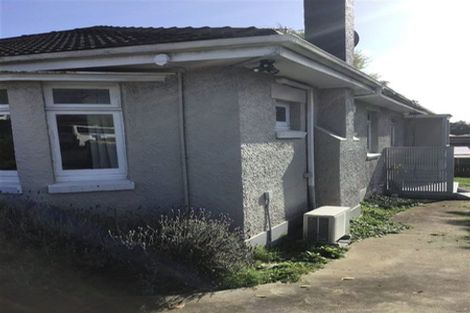 Photo of property in 1/3185 Great North Road, New Lynn, Auckland, 0600