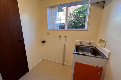 Photo of property in 1 Guernsey Place, Fitzherbert, Palmerston North, 4410
