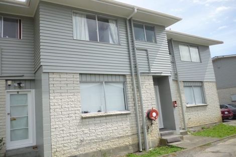 Photo of property in 2/62 Martin Street, Wallaceville, Upper Hutt, 5018
