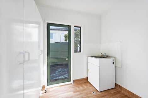 Photo of property in 3 Spargo Road, Massey, Auckland, 0614