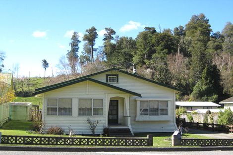 Photo of property in 28 Mataroa Road, Taihape, 4720