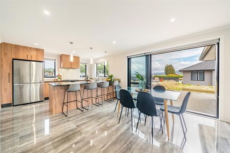 Photo of property in 37 Buddle Road, Wallaceville, Upper Hutt, 5018