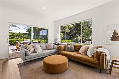 Photo of property in 23 Saint Hill Lane, Havelock North, 4130