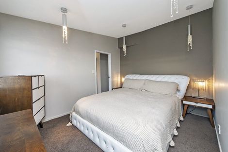 Photo of property in 2 Redcliffs View Lane, Redcliffs, Christchurch, 8081