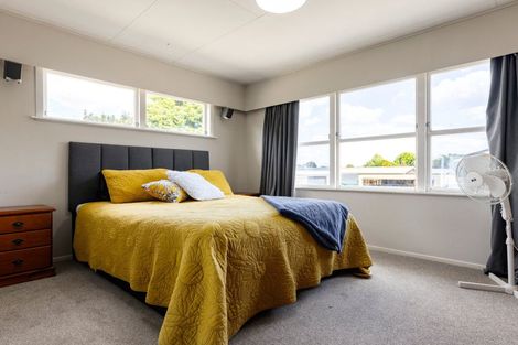 Photo of property in 77 Pohutukawa Drive, Pukete, Hamilton, 3200