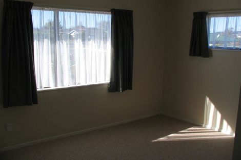 Photo of property in 1/1 Don Street, Papakura, 2110