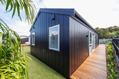 Photo of property in 6 Solitude Crescent, Kelvin Grove, 4414