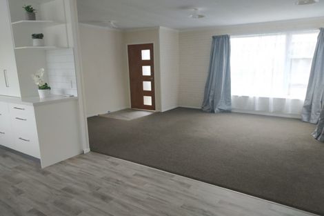 Photo of property in 363 Whangaparaoa Road, Stanmore Bay, Whangaparaoa, 0932