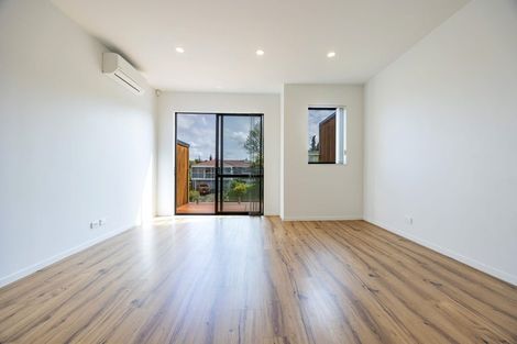 Photo of property in 51b Glendene Avenue, Glendene, Auckland, 0602