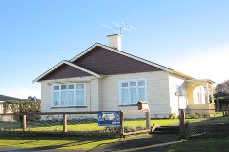 Photo of property in 10 John Street, Winton, 9720