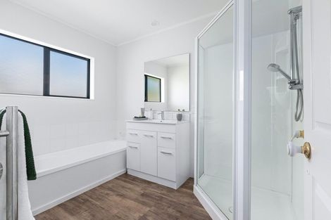 Photo of property in 2d Cedar Drive, Paraparaumu Beach, Paraparaumu, 5032