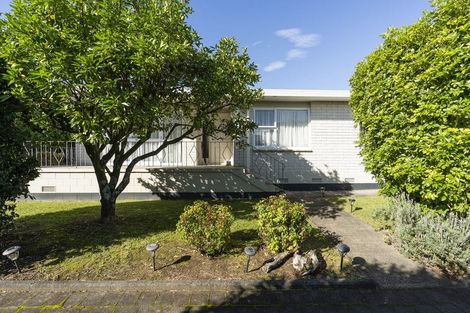Photo of property in 3 Sherwood Road, Onerahi, Whangarei, 0110