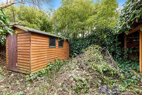 Photo of property in 1/87 Cambridge Terrace, Waterloo, Lower Hutt, 5011