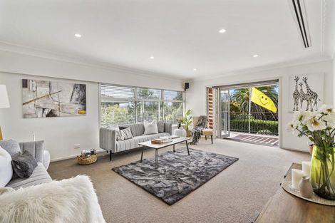 Photo of property in 34 Marywil Crescent, Hillcrest, Auckland, 0627