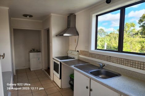 Photo of property in 26 Kingdale Road, Henderson, Auckland, 0610