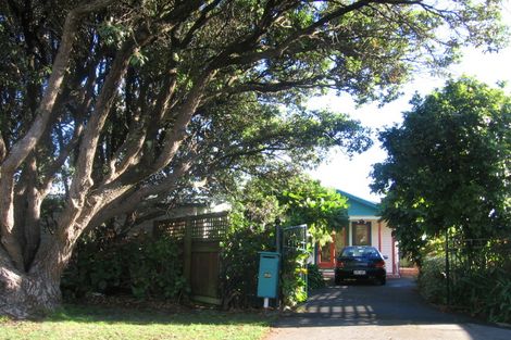 Photo of property in 33a Collingwood Street, Waterloo, Lower Hutt, 5011