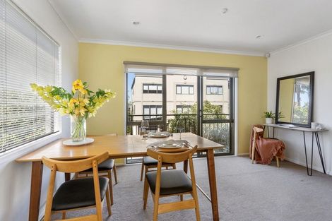 Photo of property in Harbour View Terraces, 9/170 Mokoia Road, Chatswood, Auckland, 0626