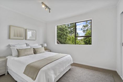 Photo of property in 4/59 Rangatira Road, Beach Haven, Auckland, 0626