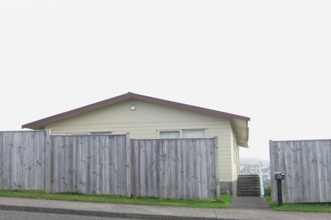 Photo of property in 75 Baylands Drive, Newlands, Wellington, 6037