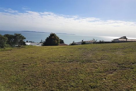 Photo of property in 37 Seaview Road, Cable Bay, 0420