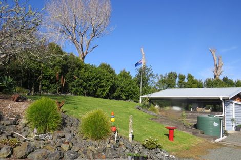 Photo of property in 956 Oneriri Road, Kaiwaka, 0573