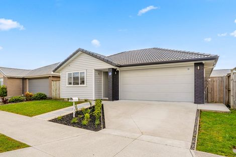 Photo of property in 16 Perla Road, Pukekohe, 2120