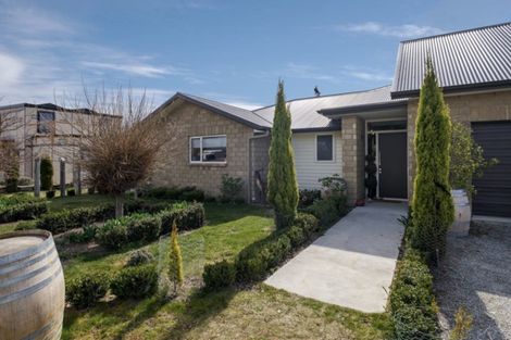 Photo of property in 21 Terrace Street, Nevis, Cromwell, 9384