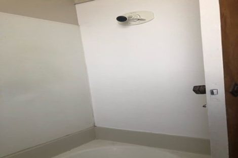 Photo of property in 3164 Great North Road, New Lynn, Auckland, 0600