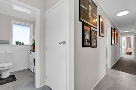 Photo of property in 19 Clearmont Crescent, Blagdon, New Plymouth, 4310