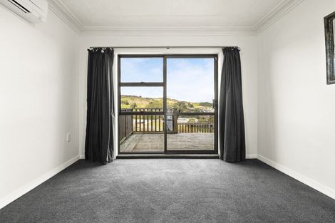 Photo of property in 44 Waldron Crescent, Green Island, Dunedin, 9018