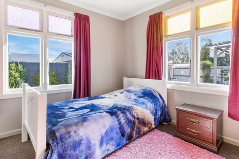 Photo of property in 30 Parsonage Road, Waimate, 7924