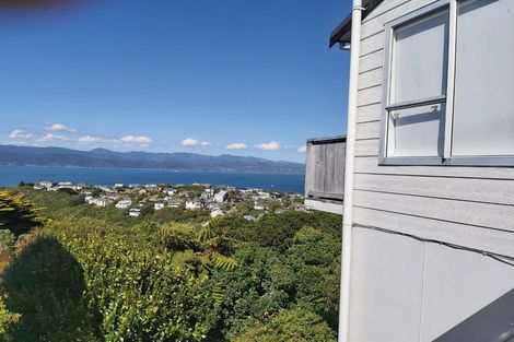 Photo of property in 24a Gurkha Crescent, Khandallah, Wellington, 6035