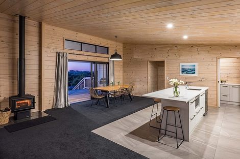 Photo of property in 214b Huia Street, Waikanae, 5391