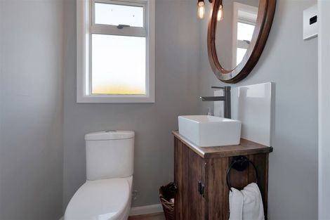 Photo of property in 63 Batten Grove, The Pines Beach, 7630